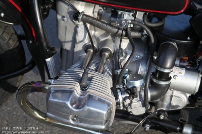 Ural_T_engine[1]_Dbp64941Si5I.jpg