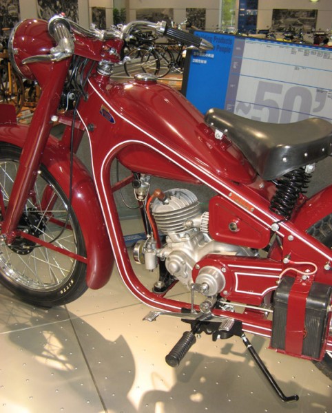 moto-honda-type-D-1949.jpg